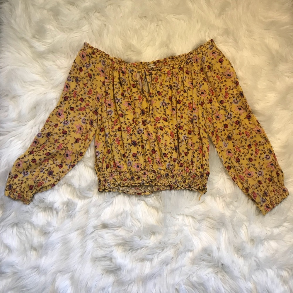 Off-the-Shoulder Long Sleeved Top